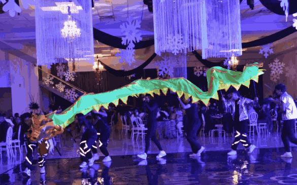 凝聚团队力量，，，，，，共迎崭新一年——HJC黄金城官方网站墨西哥圣诞晚会温馨登场